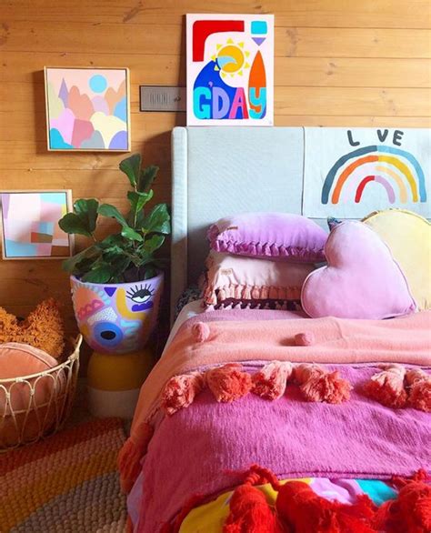 30 Cheerful And Colorful Bedroom Decor Ideas Shelterness