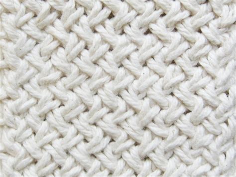 Diagonal Basketweave Knitting Pattern - How Did You Make This? | Luxe DIY