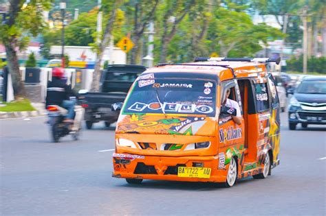 Mulai Angkot Di Padang Tak Lalui Jalan Utama Sumatrazone