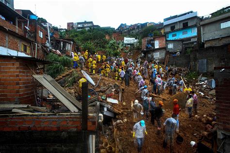 Sao Paulo hit by deadly landslides after heavy rains | Daily Sabah