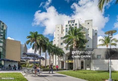 Fiu Miami Campus Photos and Premium High Res Pictures - Getty Images