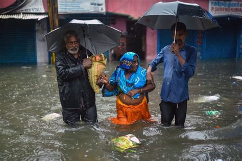 Lankaweb Torrential Rains Trigger Deadly Flooding In Sri Lanka India