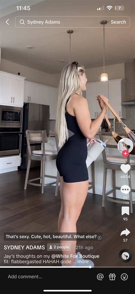 The way this video made me cringe so hard .. : r/sydneyadamssnark1