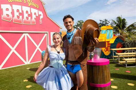 Hannah Fields On Love Island USA Season 7, Pepe, & Charlie