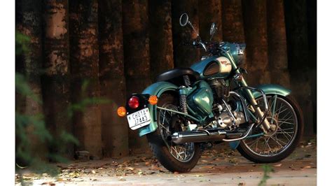 New Royal Enfield Bullet 350 Launching In India Today Heres What We Know About The Iconic Bike