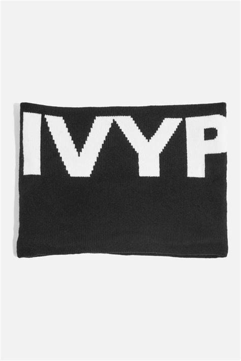 Ivy Park Logo Scarf | Best Fitness Gifts | POPSUGAR Fitness Photo 261