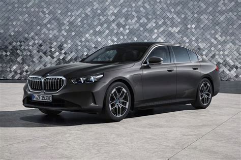 BMW unveils new 5 Series plug-in hybrid - Gadget Advisor