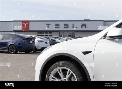 Indianapolis Circa March Tesla Ev Electric Vehicles On Display