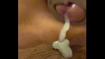 Se masturber après le travail XVIDEOS