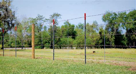 23 DIY Wire Fence Ideas: Learn How to Build a Wire Fence