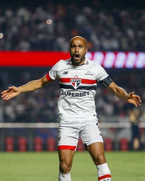 Declaração de Lucas Moura recado de Luis Zubeldia e vitória afunda o