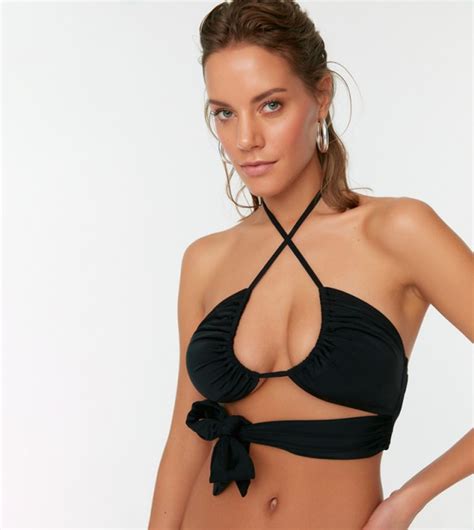 Buy Trendyol String Neck Tie Up Bikini Top In Black 6thStreet Oman