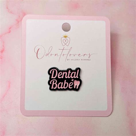 Pin Dental Babe