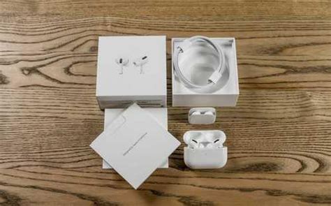 Наушники AirPods PRO Apple полная комплектация | Festima.Ru – частные ...