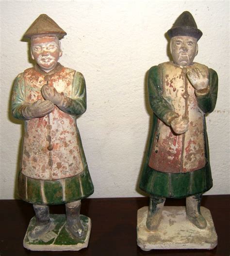 Statuette In Ceramica Policroma Dinastia Ming Cina Statues In