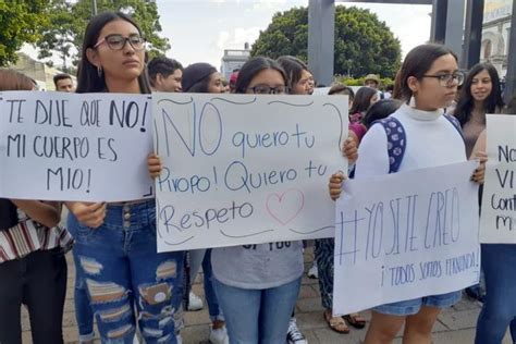 Alumnas De Prepa 10 Se Manifiestan Contra El Acoso