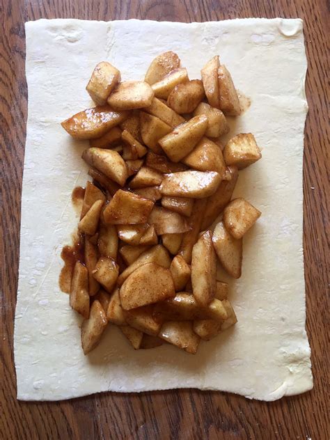 Easy Apple Strudel Recipe Made With Frozen Puff Pastry Dough Melanie Cooks