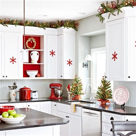 Ideas for a creative Christmas kitchen decor - Ann Arbor Stone & Tile