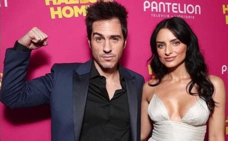 Aislinn Derbez Y Mauricio Ochmann Volver N A Ser Pareja En La Ficci N