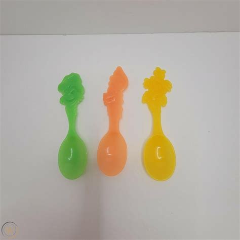 Kelloggs Cereal Spoon Set Of 3 Grinch Max And Cindy Lou Vgc Color