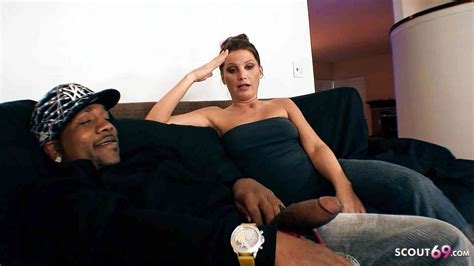 Must See Moment From Big Saggy Tits Mature Mom Seduce His Best Friend With Fat Black Cock To