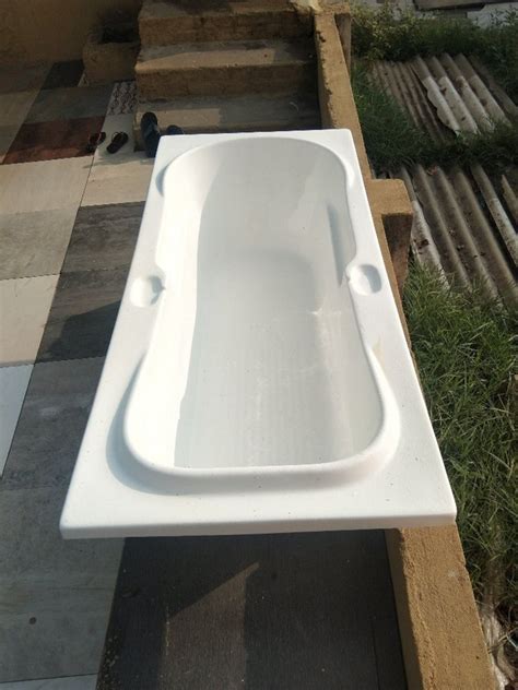 White Acrylic Bathtub For Bathroom At Rs In Chennai Id