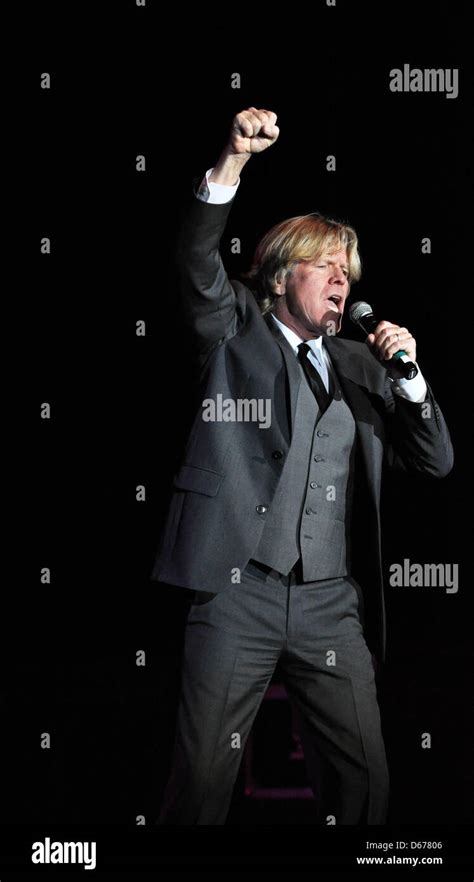 Peter Noone Singer Hi Res Stock Photography And Images Alamy