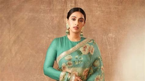 akansha ranjan kapoor biography  emerging talent
