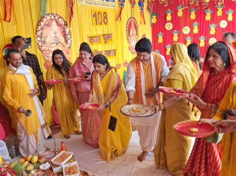 Worship Of 108 Girls In The Form Of Gauri On The Eighth Day Of Navratri नवरात्र की अष्टमी पर