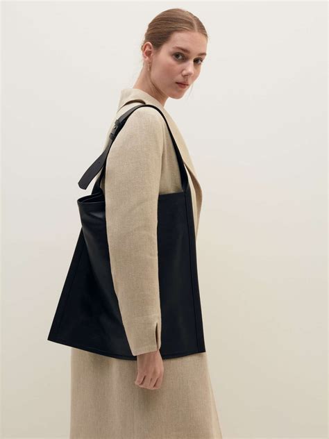 Stefanel: Damenkleidung und Accessoires im Online Shop