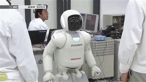 Asimo, Most Advanced Humanoid Robot, Is Being Programmed with Ubuntu