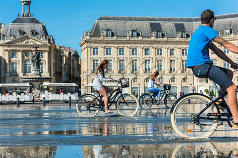 Getting around in Bordeaux - Lonely Planet