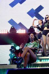 Charli Xcx Performs At Hot S Jingle Ball In Washington D C Celebmafia