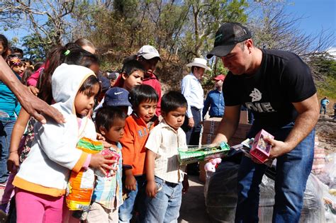 Dif Sinaloa Distribuir M S De Mil Apoyos Invernales