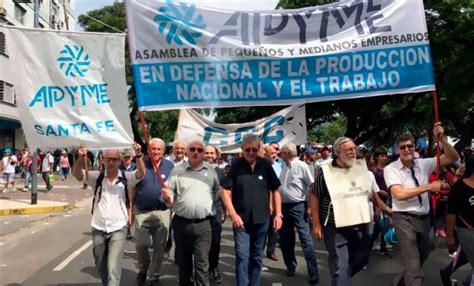 Atacar A Los Trabajadores Es Pegarse Un Tiro En El Pie Iade