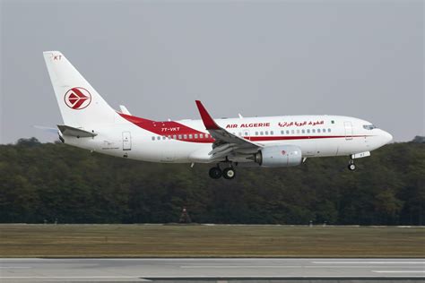 Air Algerie Boeing 737 700 7T VKT Passenger Plane Arrival And Landing