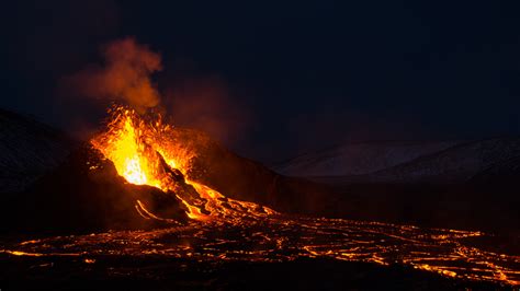 Vulkanausbruch In Island Hier Seht Ihr Das Naturspektakel Aus