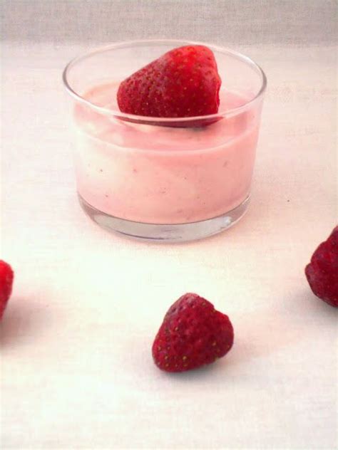 Aardbeienbavarois Met Yoghurt In Bavarois Aardbeien Desserts