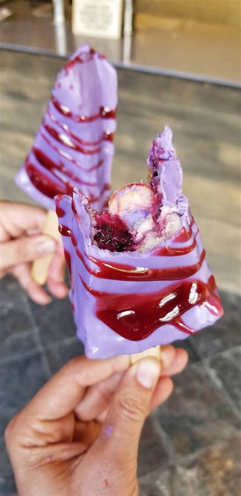 Knotts Berry Farms Iconic Boysenberry Festival Is In Full Swing Here