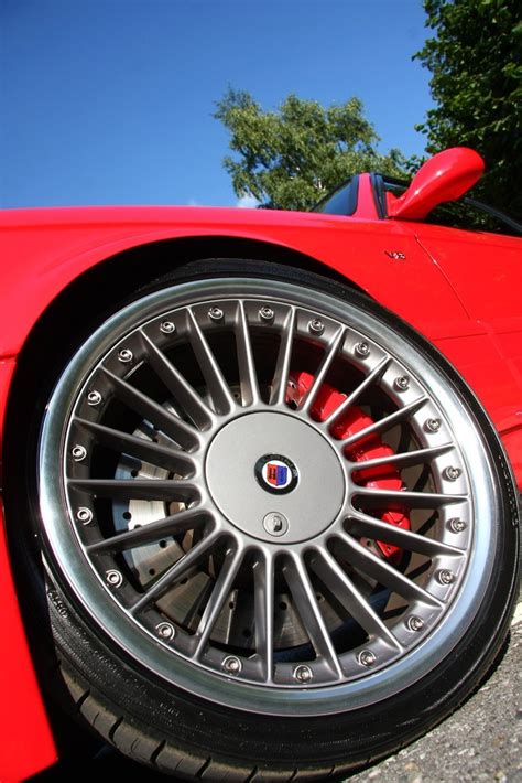 Der V8-Mutant - BMW E30 Leistungs-Tuning: BMW E30 318i wird zum 340i ...