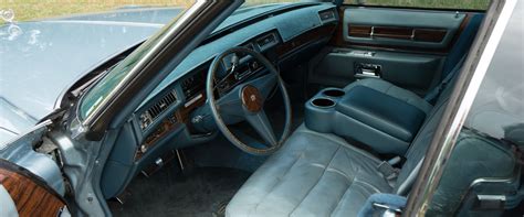 Stay Large And In-Charge With This 1976 Cadillac Sedan de Ville