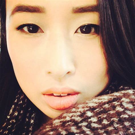 Yuh Line Niou Looking Hot Scrolller