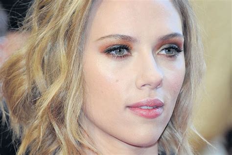 Scarlett Johansson Violated By Naked Photo Scandal Irish Independent