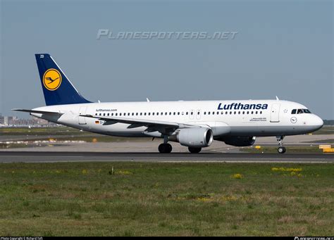 D Aizd Lufthansa Airbus A Photo By Richard Toft Id