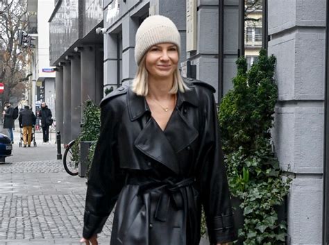 Ale mamcia Edyta Pazura w bikini rozpala zmysły fanów FOTO Dziennik pl