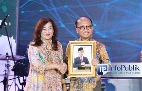 Infopublik Sekjen Kemnaker Raih Penghargaan The Indonesian Next Leader