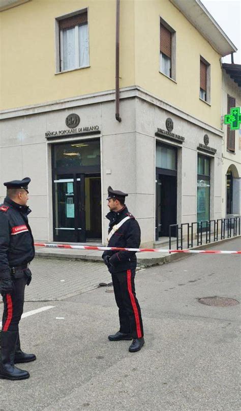 Il Colpo Notturno Al Bancomat Stavolta Fallisce Ladri In Fuga