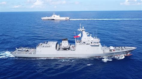 PH US Vessels Conduct Tactical Exercise In WPS