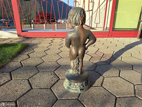 Wasserspeier Manneken Pis Im Kanton Nidwalden Tutti Ch