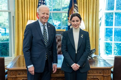 Sheikha Al Zain Submits Credentials As New Kuwaiti Amb In Washington